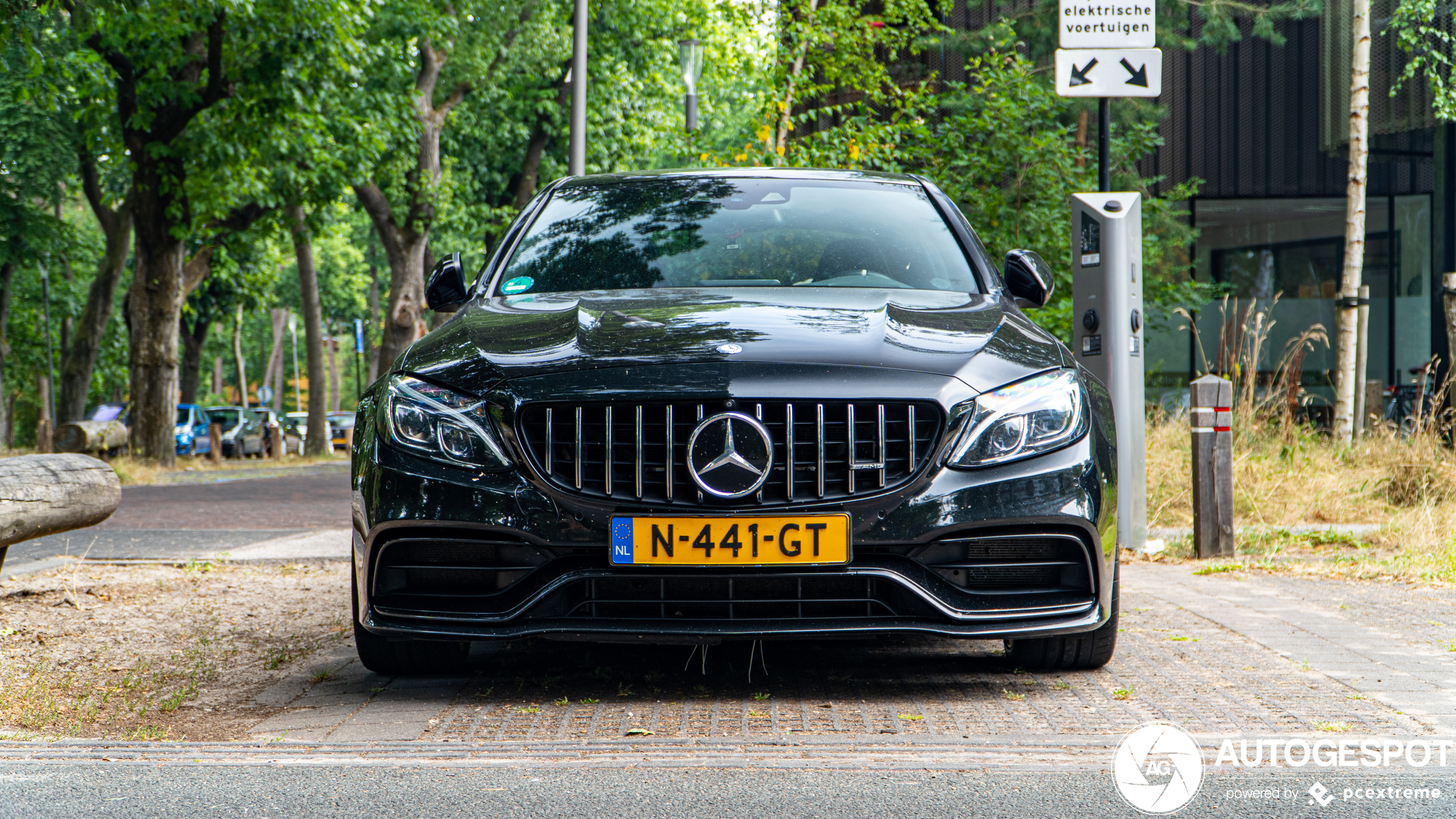 Mercedes-AMG C 63 S W205