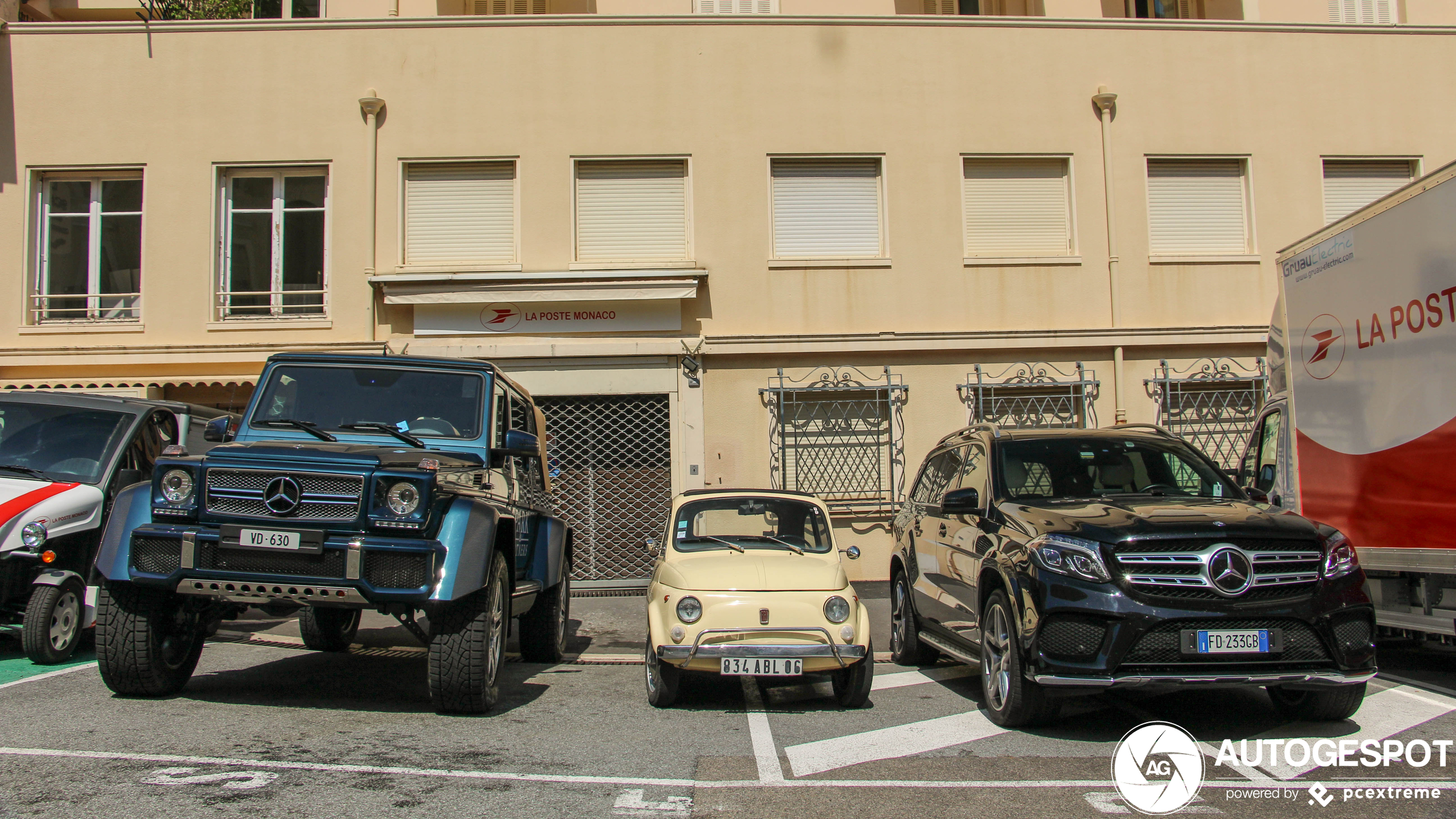 Maybach G650 versus Fiat 500