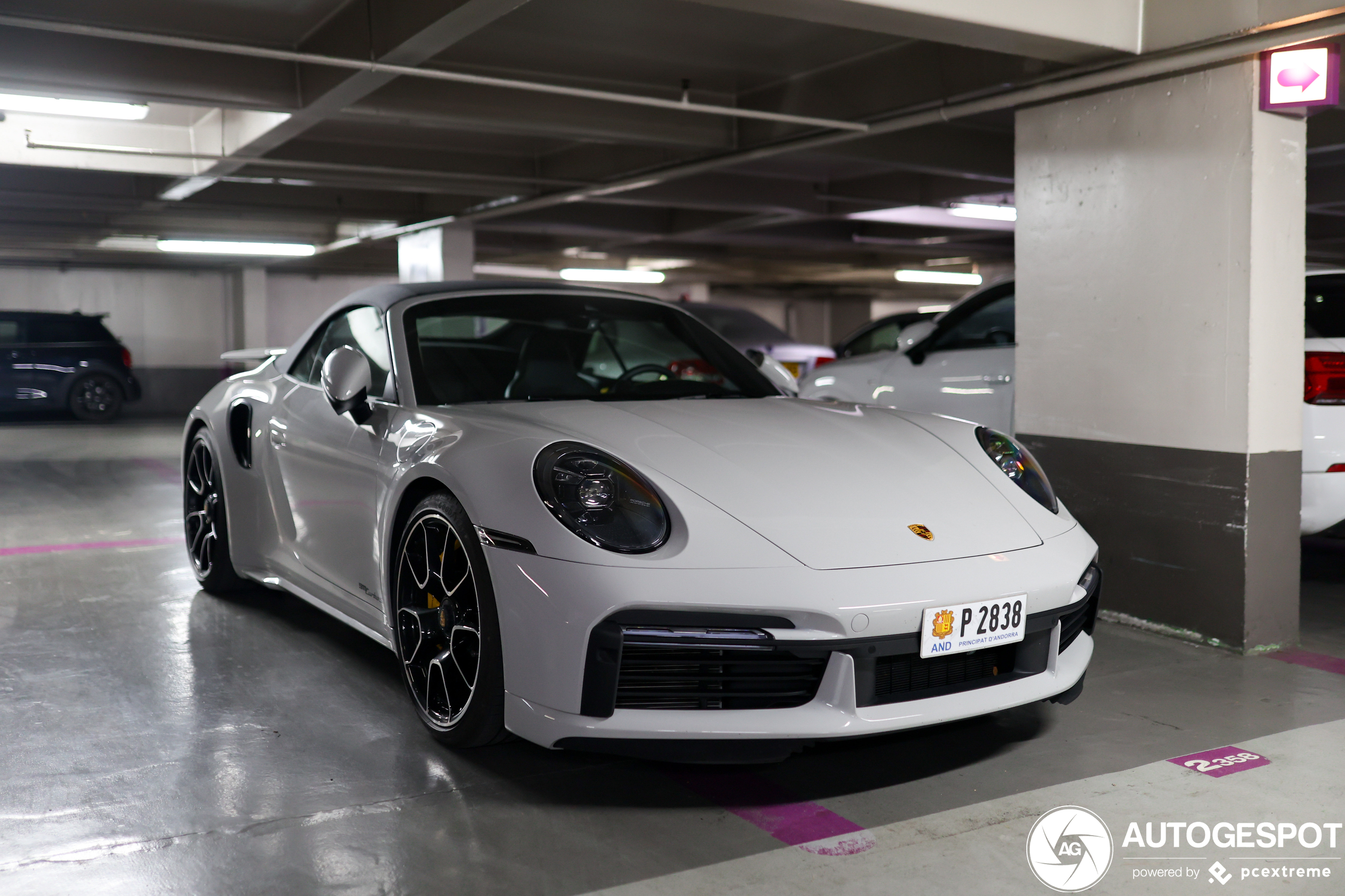 Porsche 992 Turbo S Cabriolet