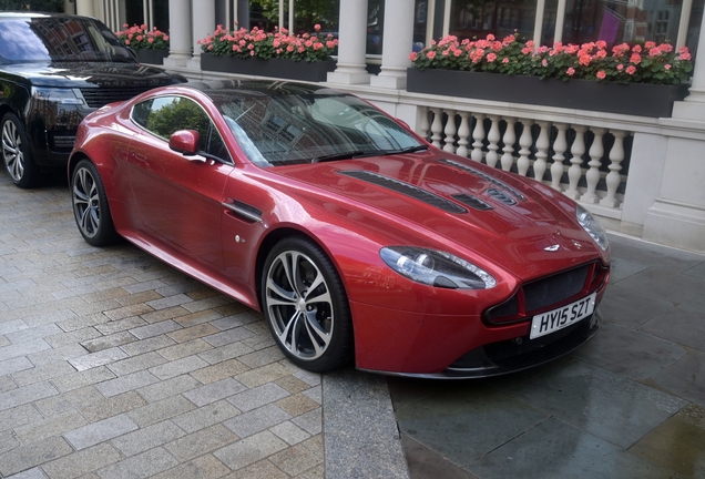 Aston Martin V12 Vantage S