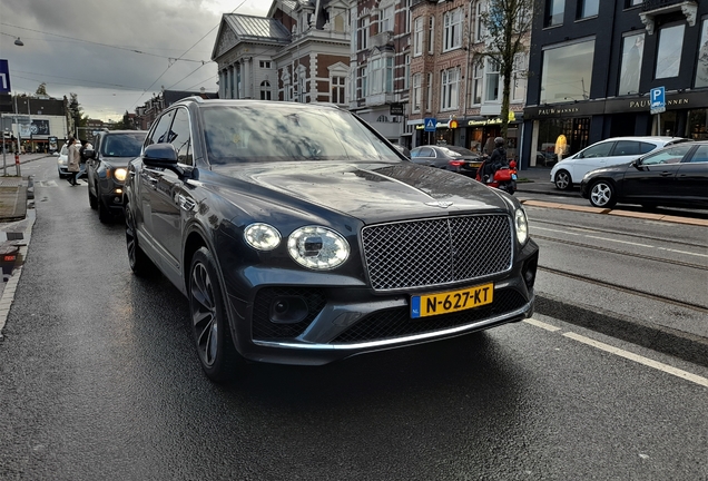 Bentley Bentayga Hybrid 2021