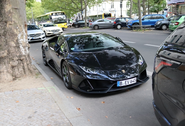 Lamborghini Huracán LP640-4 EVO