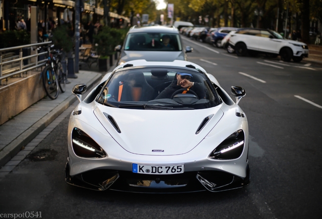 McLaren 765LT Spider