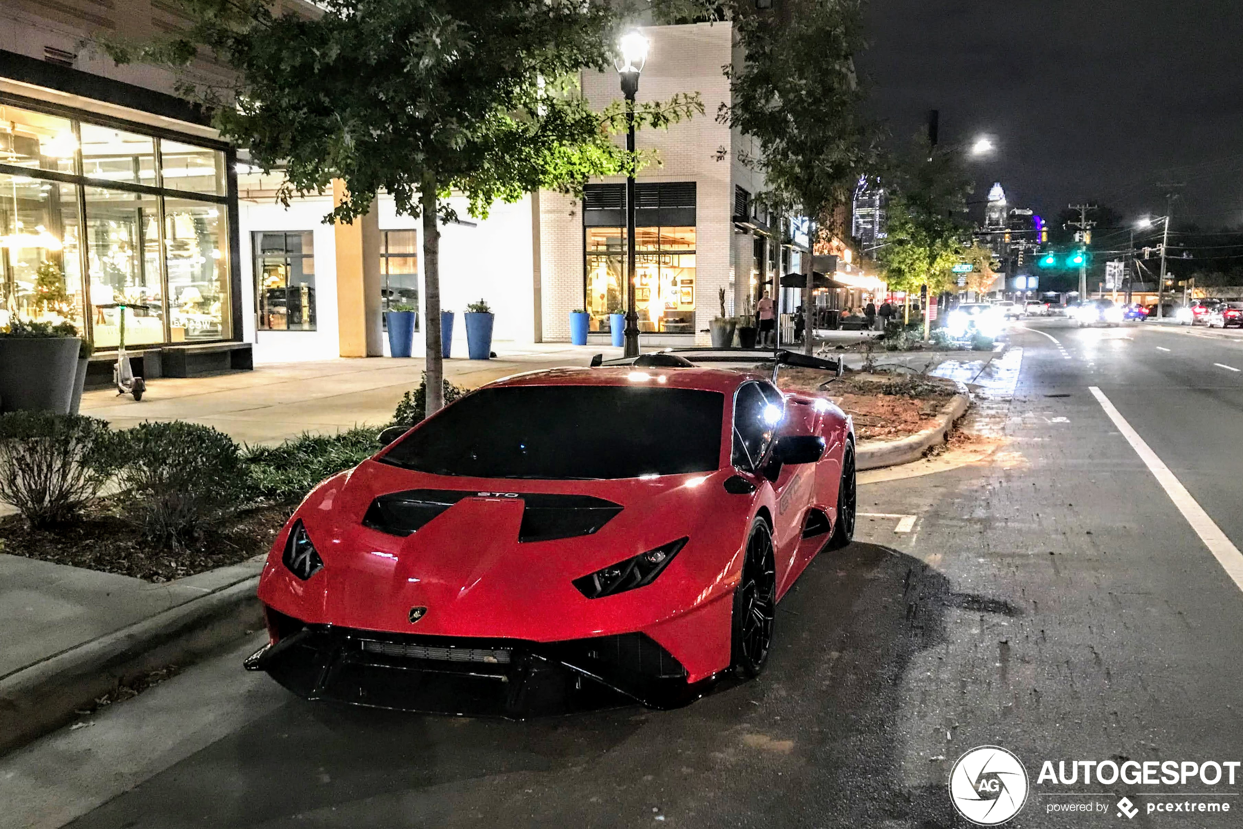 Lamborghini Huracán LP640-2 STO