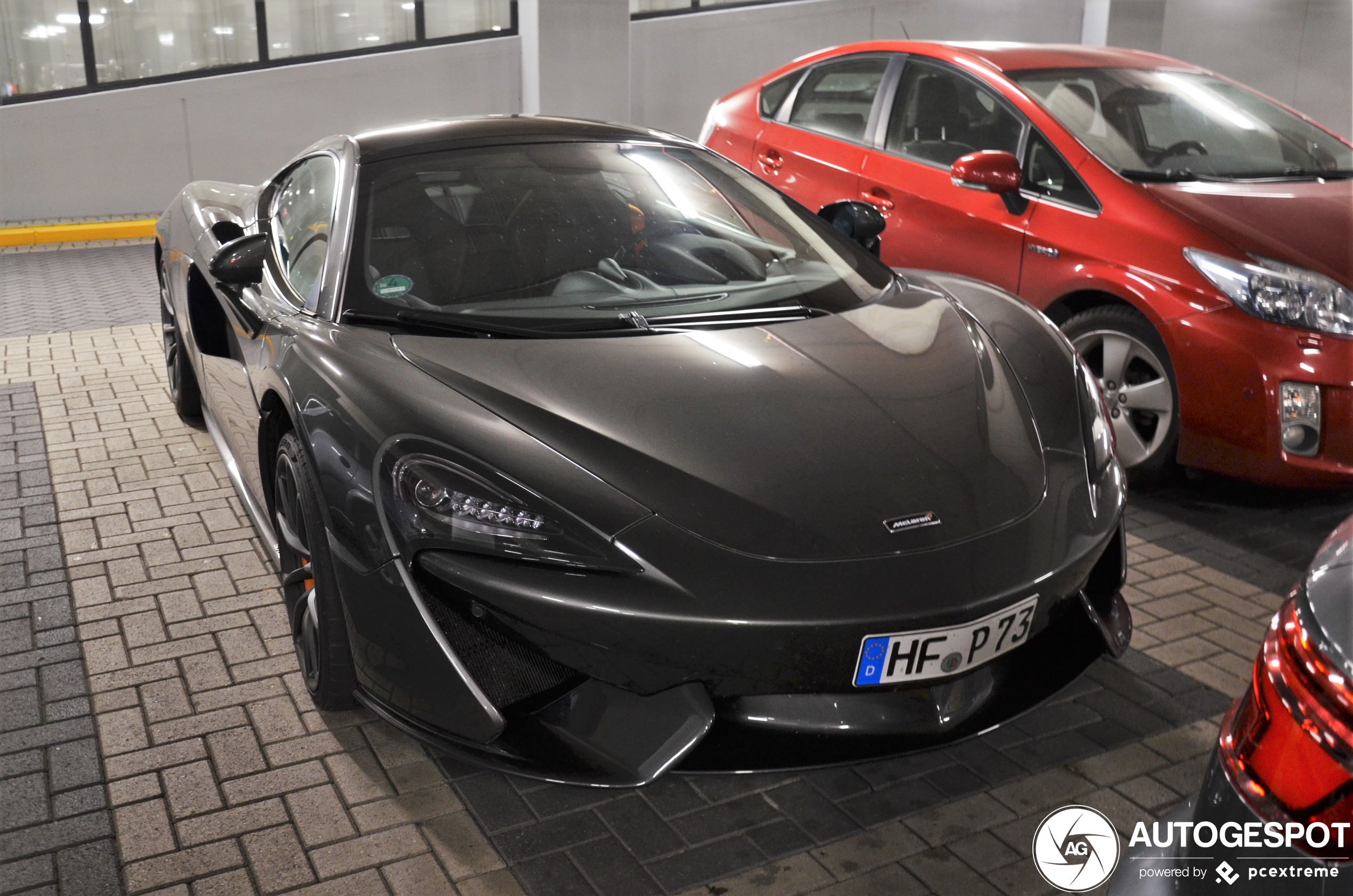 McLaren 570GT