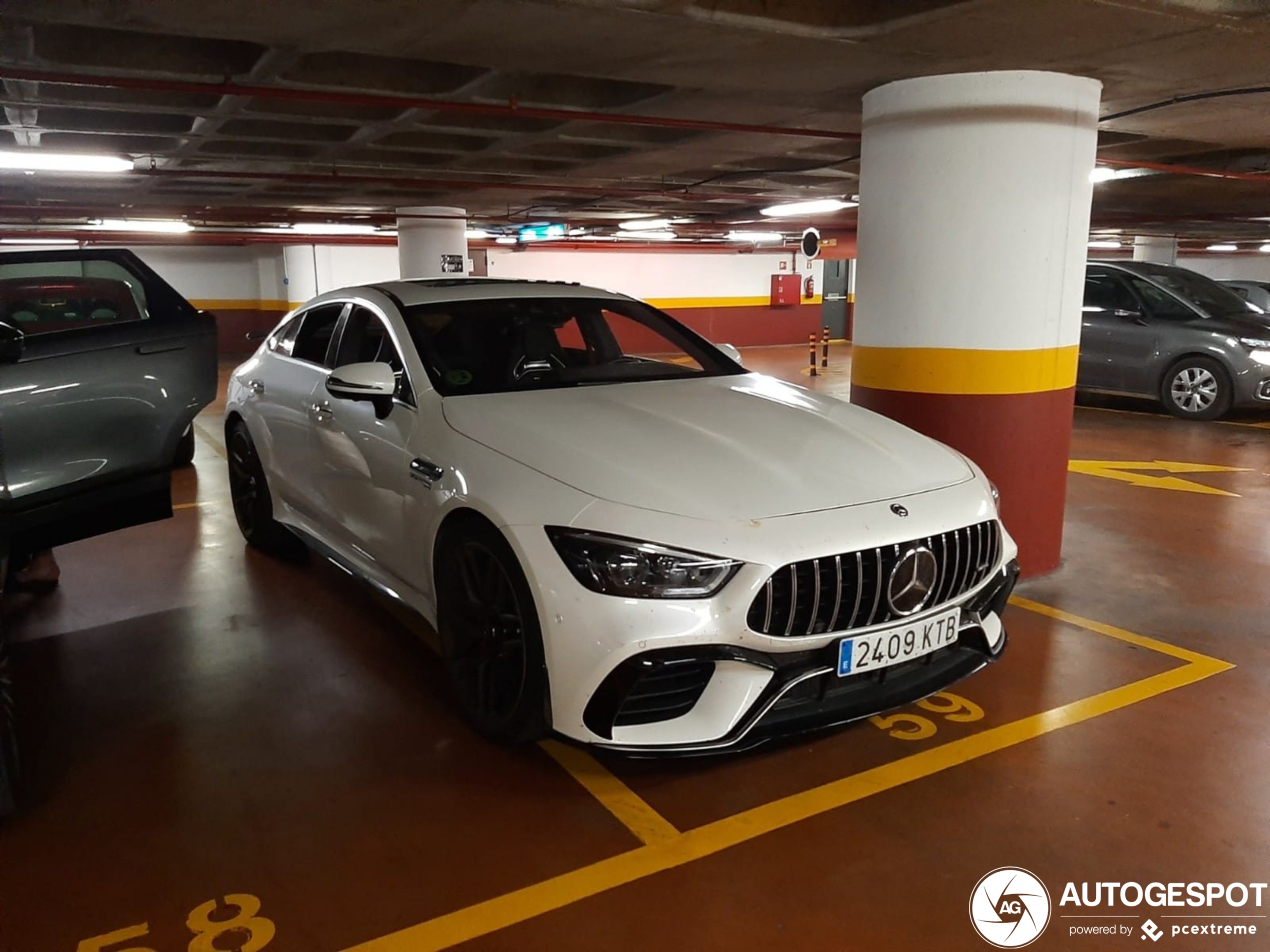 Mercedes-AMG GT 63 X290