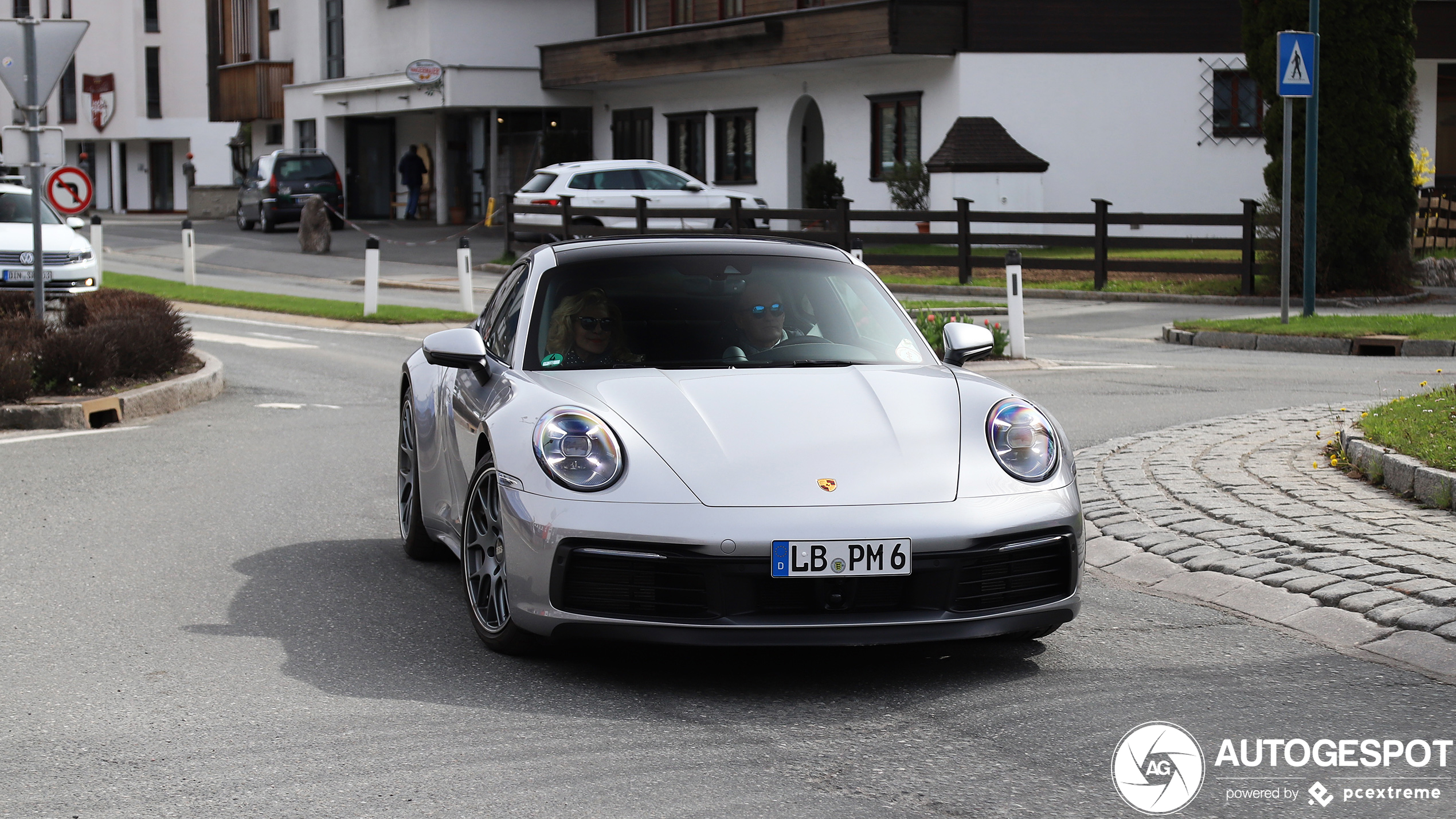 Porsche 992 Carrera 4S