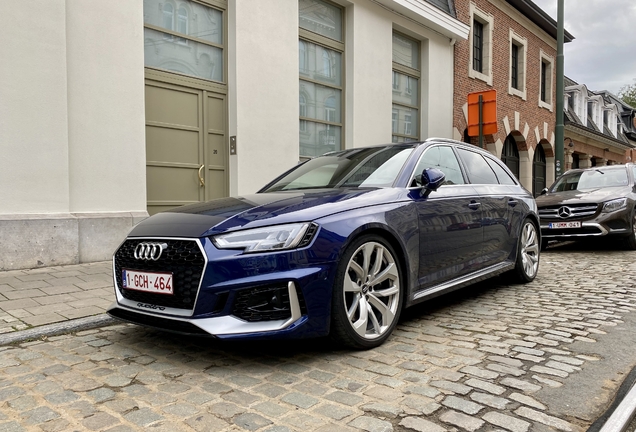 Audi RS4 Avant B9