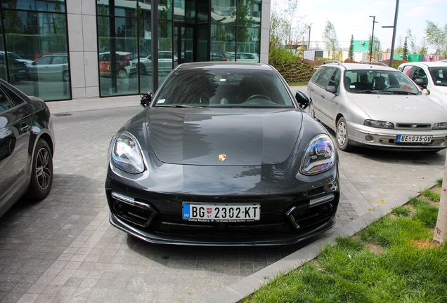 Porsche 971 Panamera Turbo