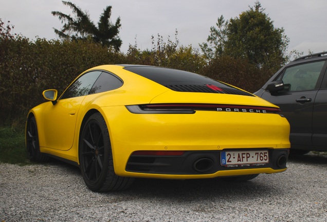 Porsche 992 Carrera 4S