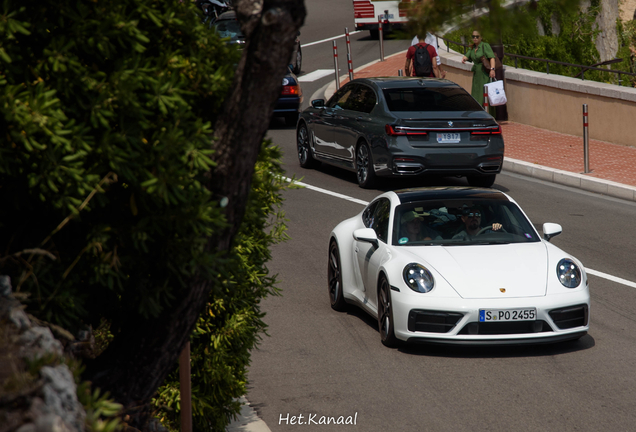 Porsche 992 Carrera GTS