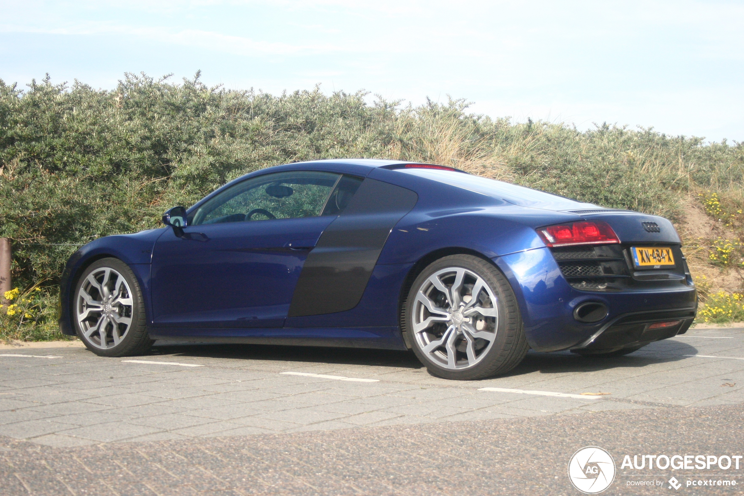 Audi R8 V10