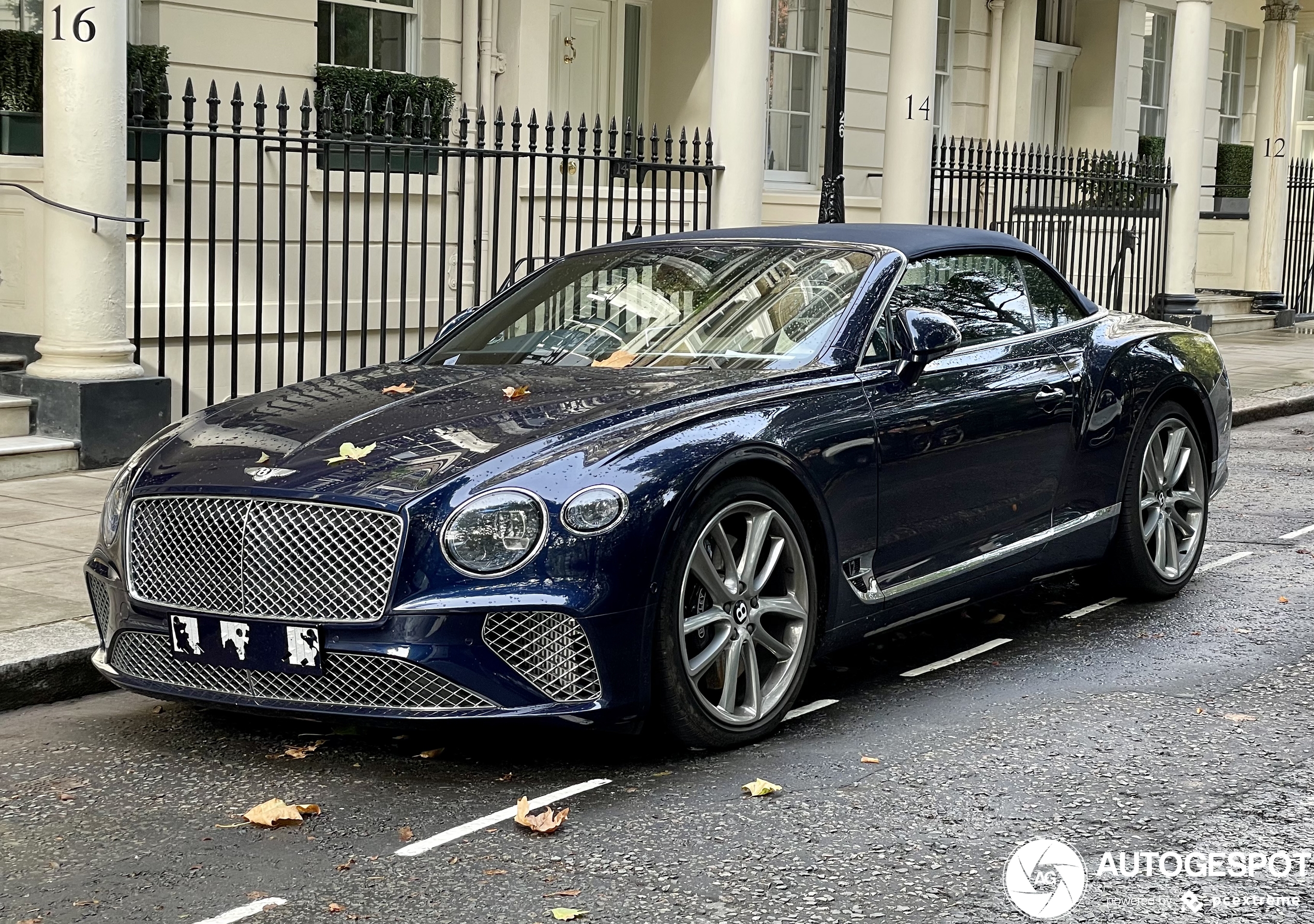 Bentley Continental GTC 2019