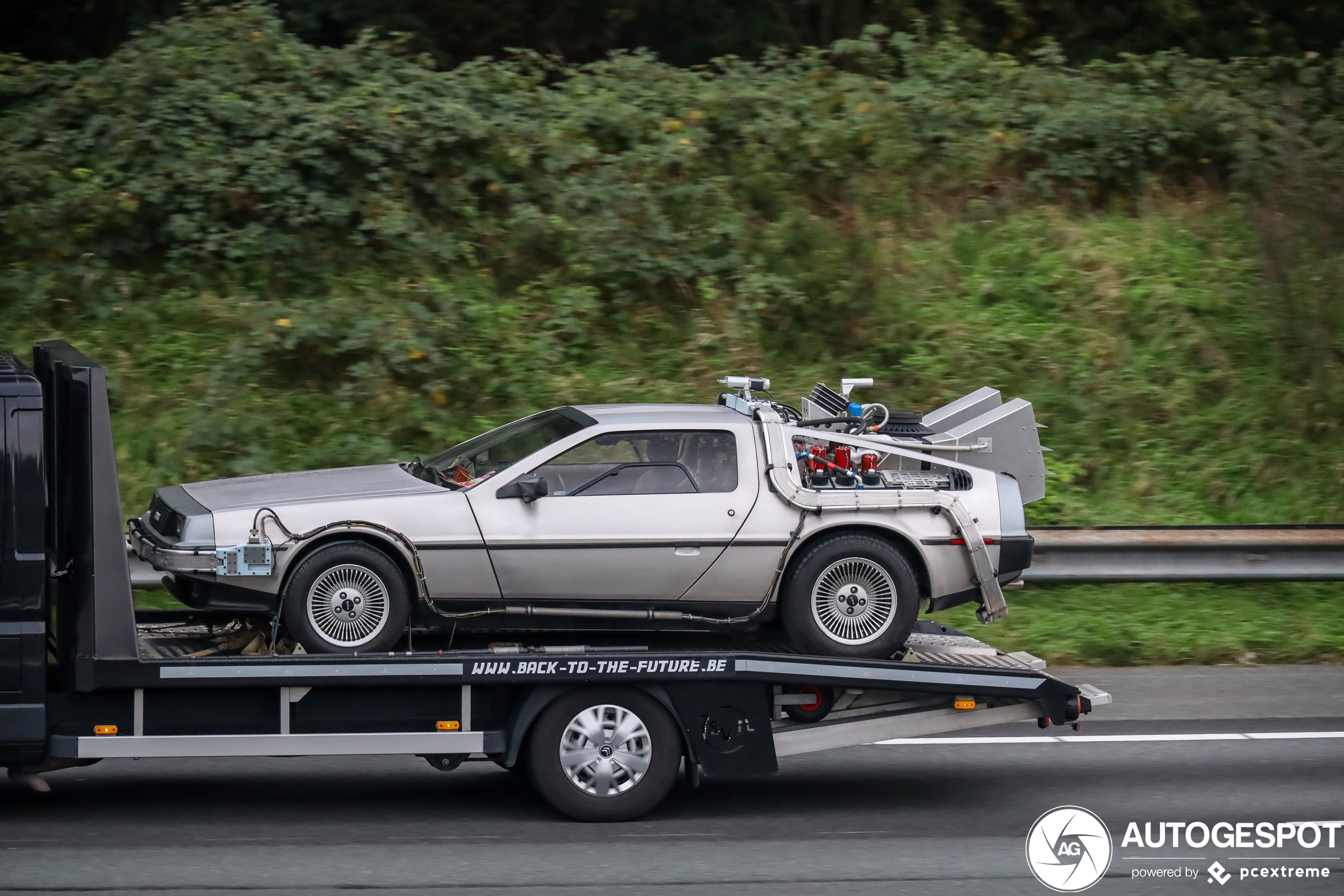 DeLorean DMC-12