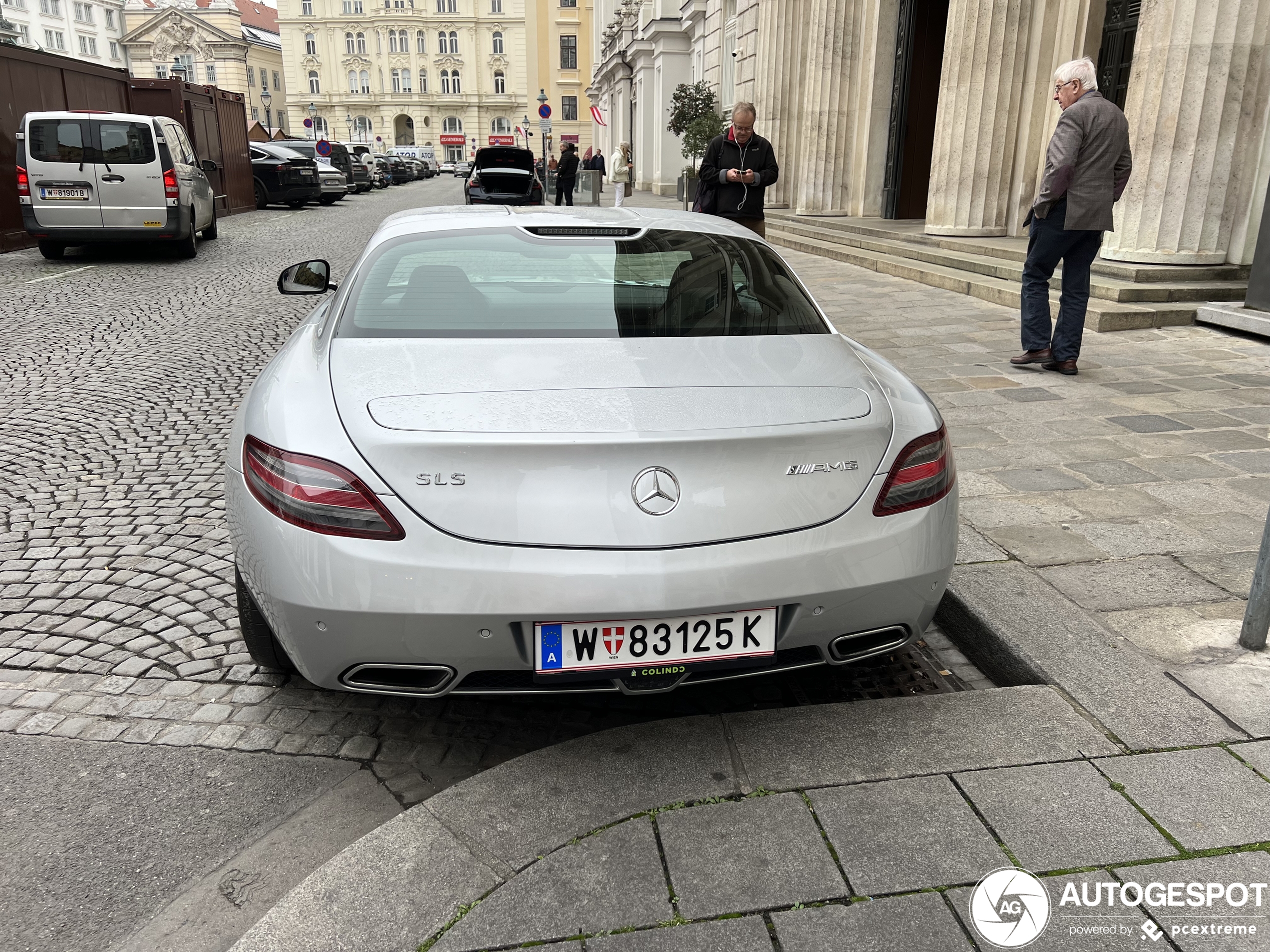 Mercedes-Benz SLS AMG