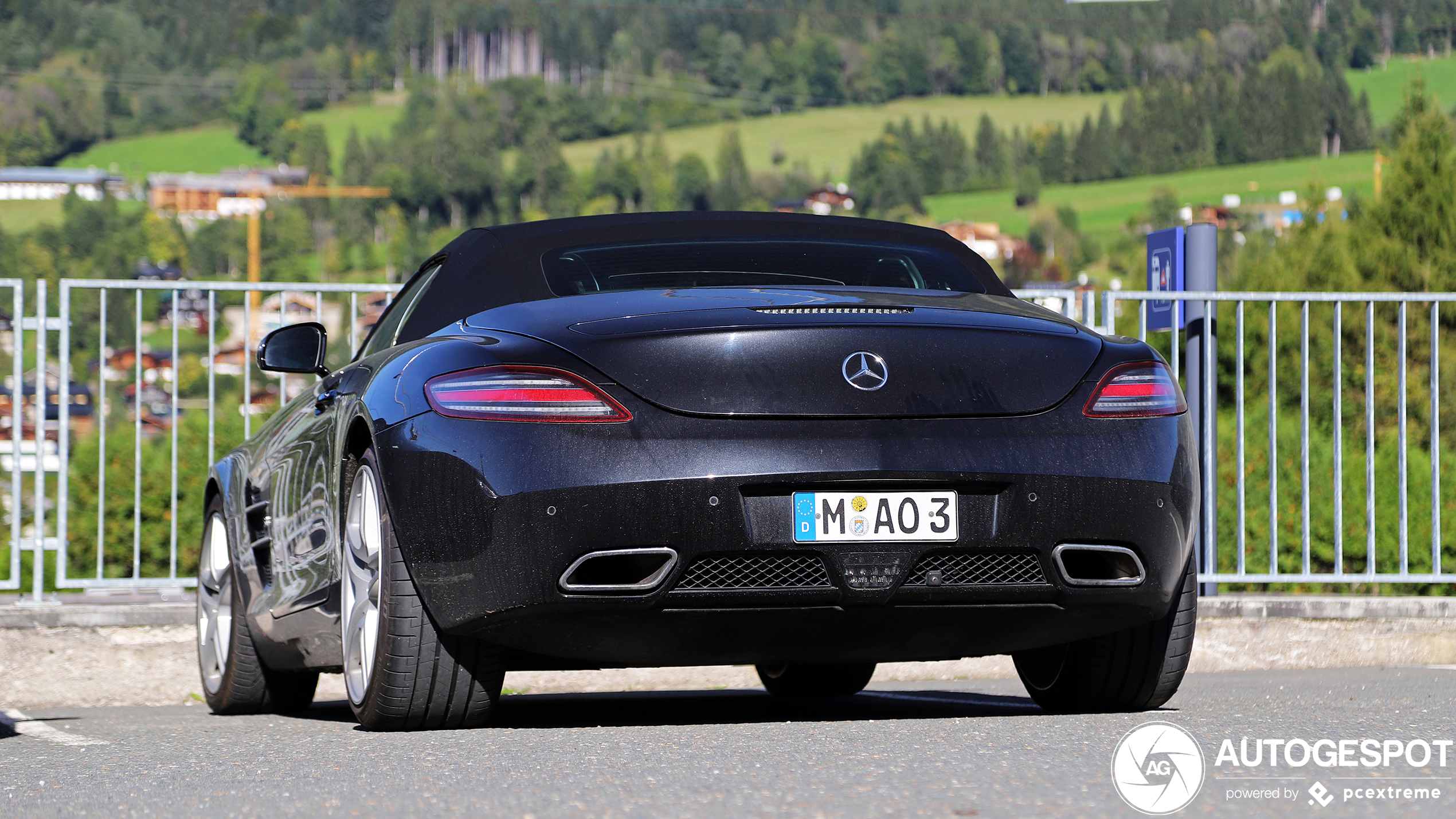 Mercedes-Benz SLS AMG Roadster