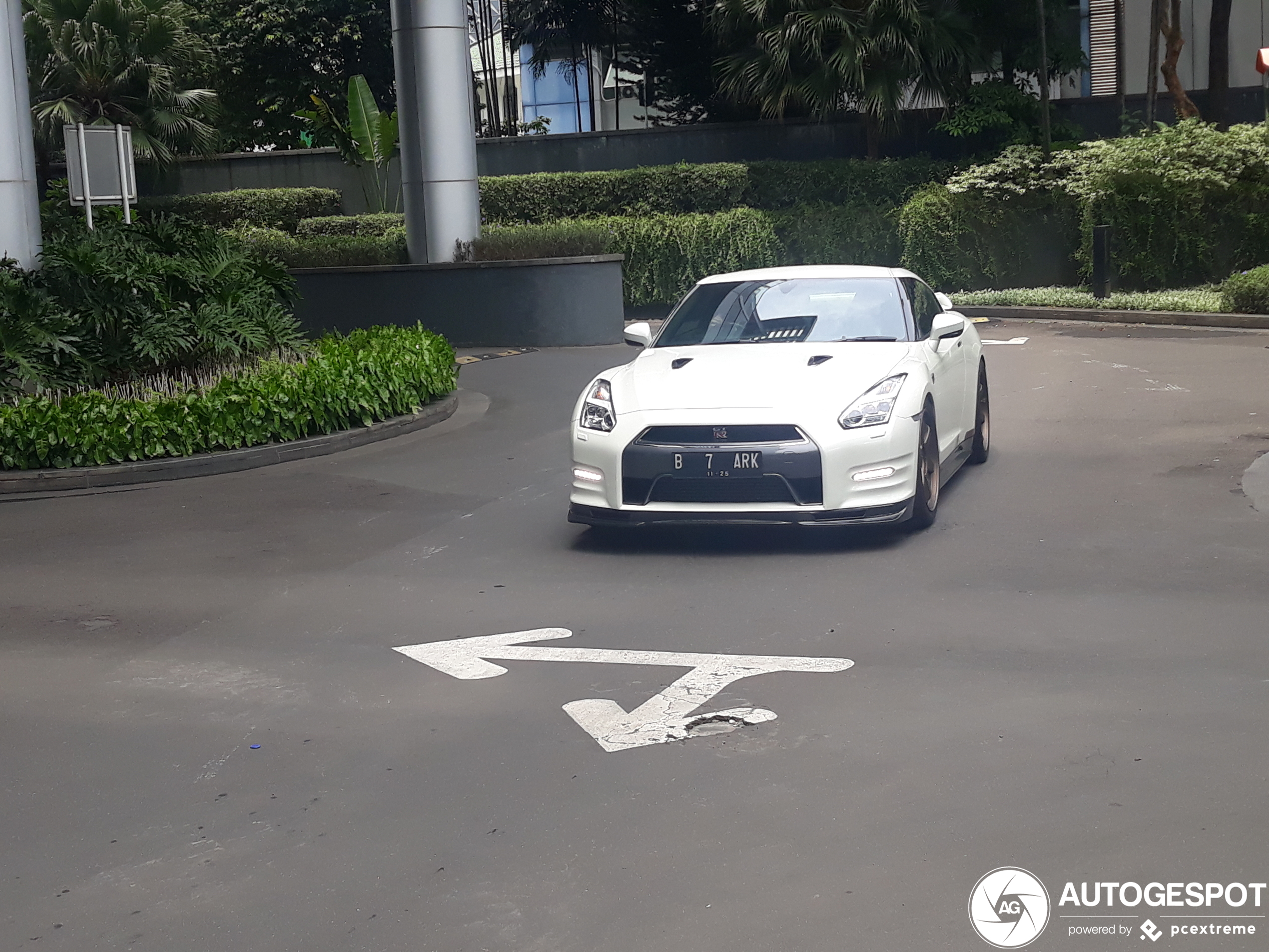 Nissan GT-R 2013