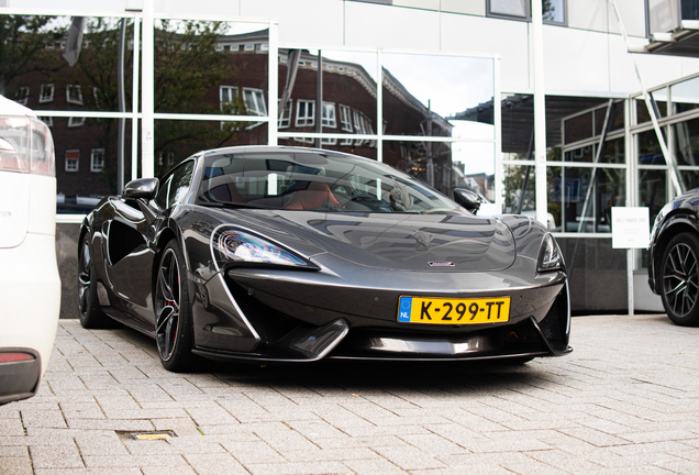 McLaren 570S