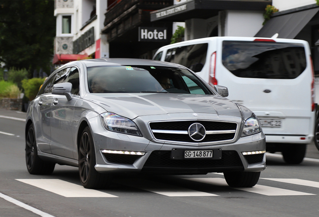 Mercedes-Benz CLS 63 AMG X218 Shooting Brake