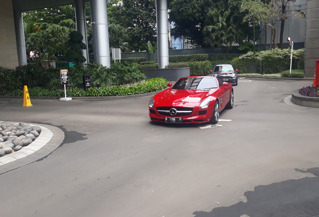 Mercedes-Benz SLS AMG Roadster