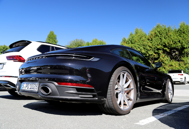 Porsche 992 Carrera 4S