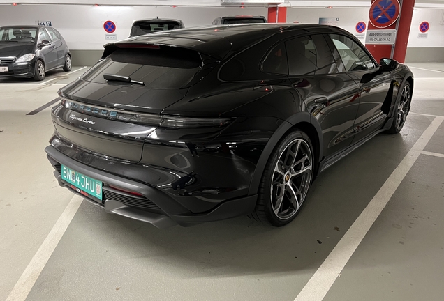 Porsche Taycan Turbo Cross Turismo