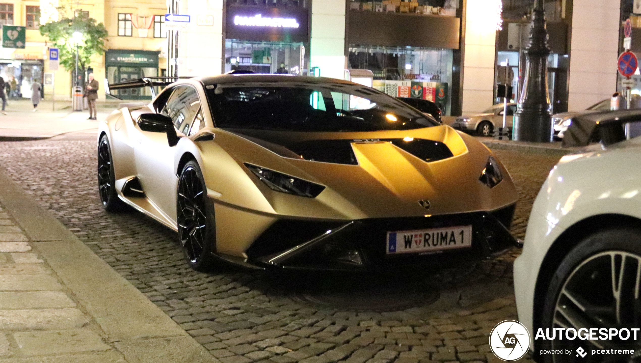 Lamborghini Huracán LP640-2 STO