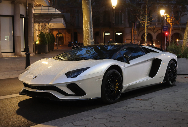 Lamborghini Aventador S LP740-4 Roadster