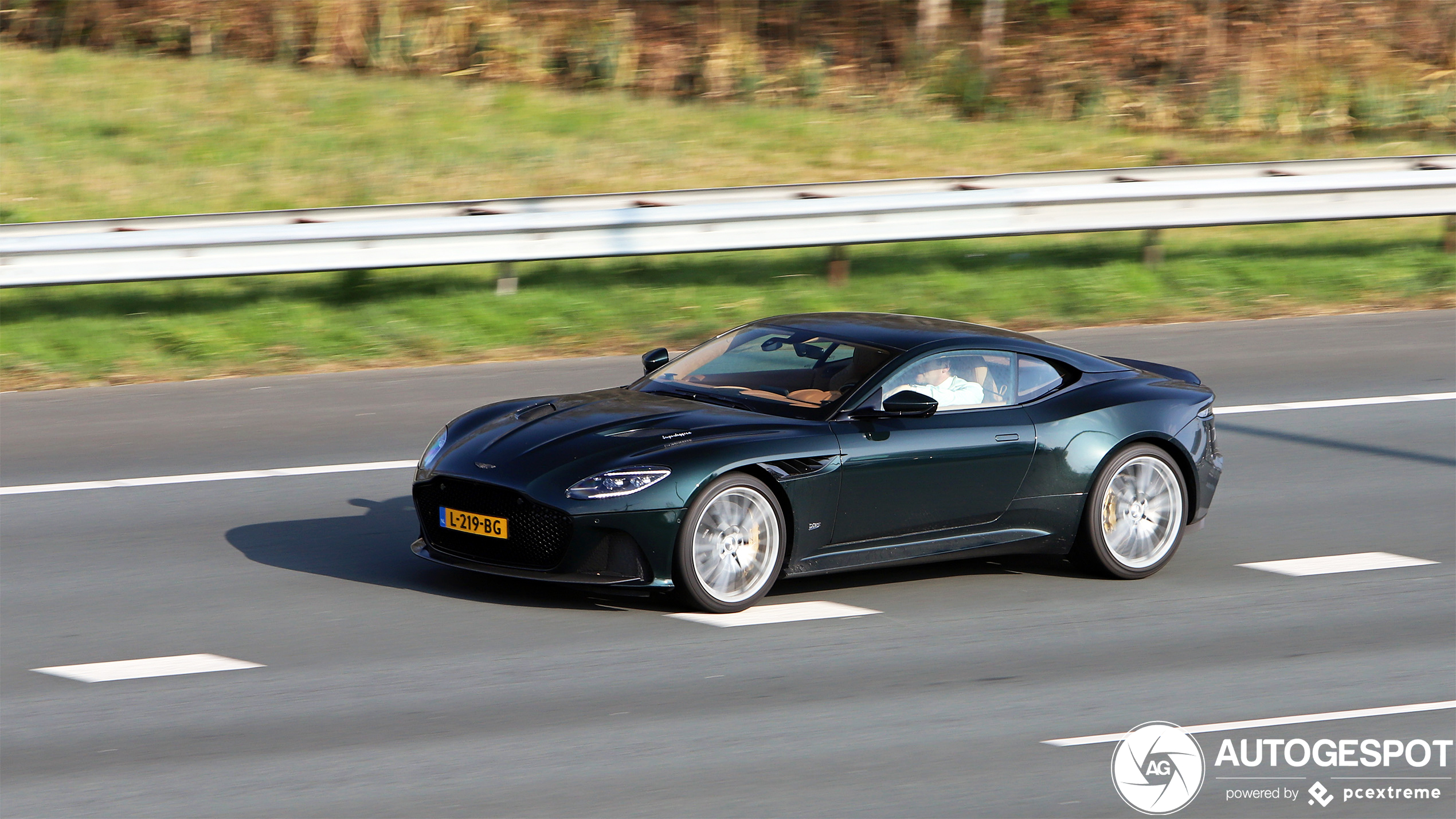 Aston Martin DBS Superleggera