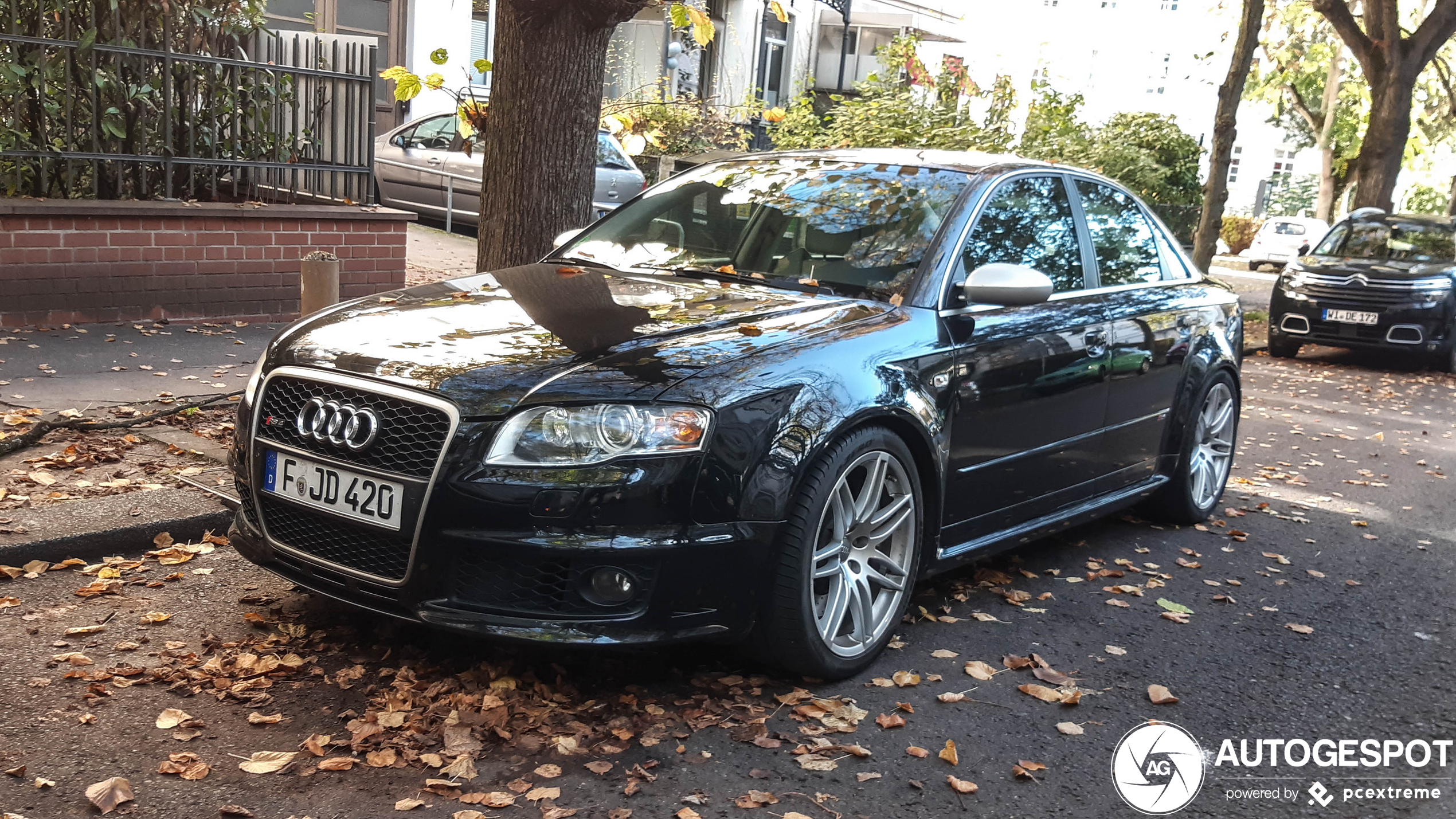 Audi RS4 Sedan