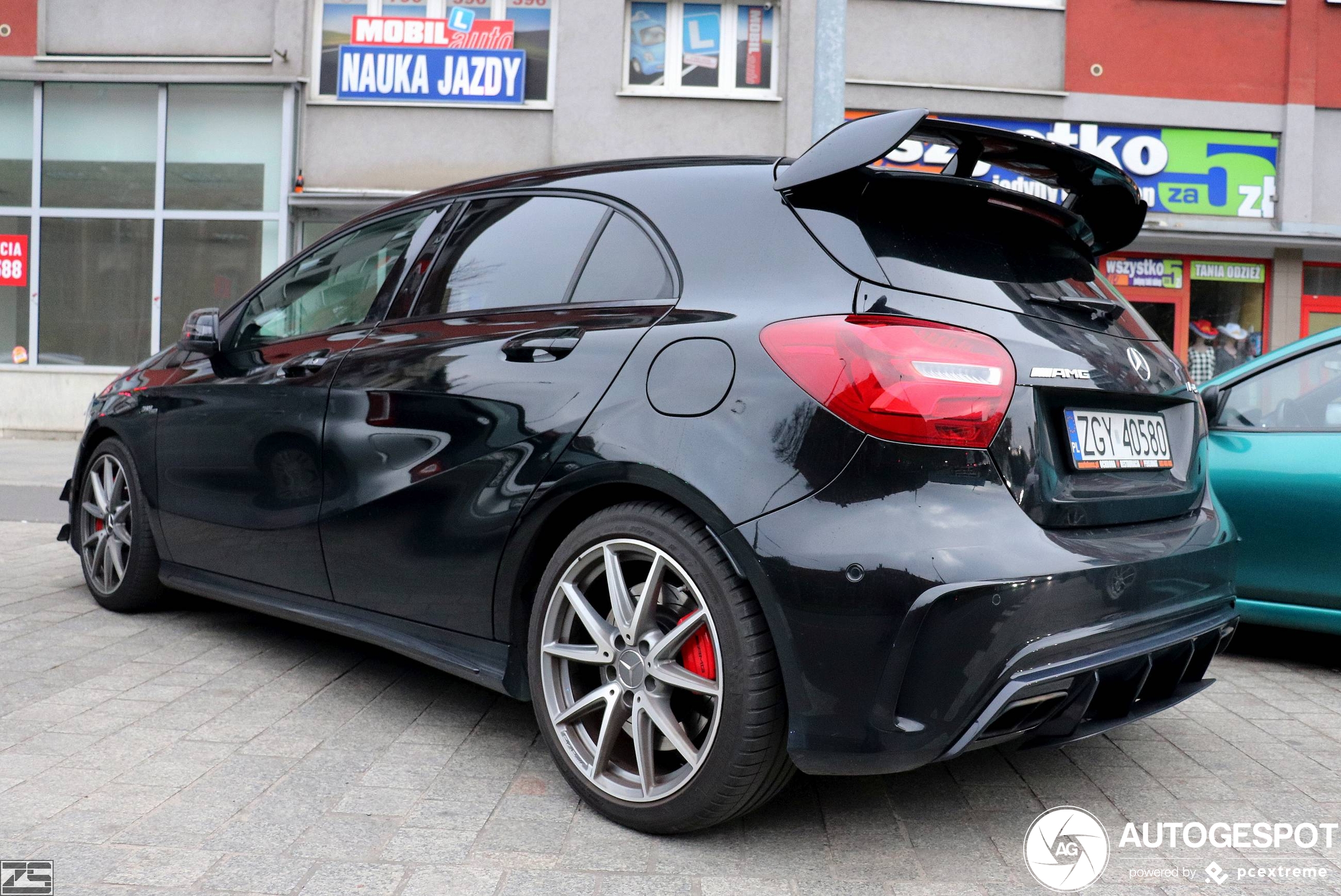 Mercedes-AMG A 45 W176 2015