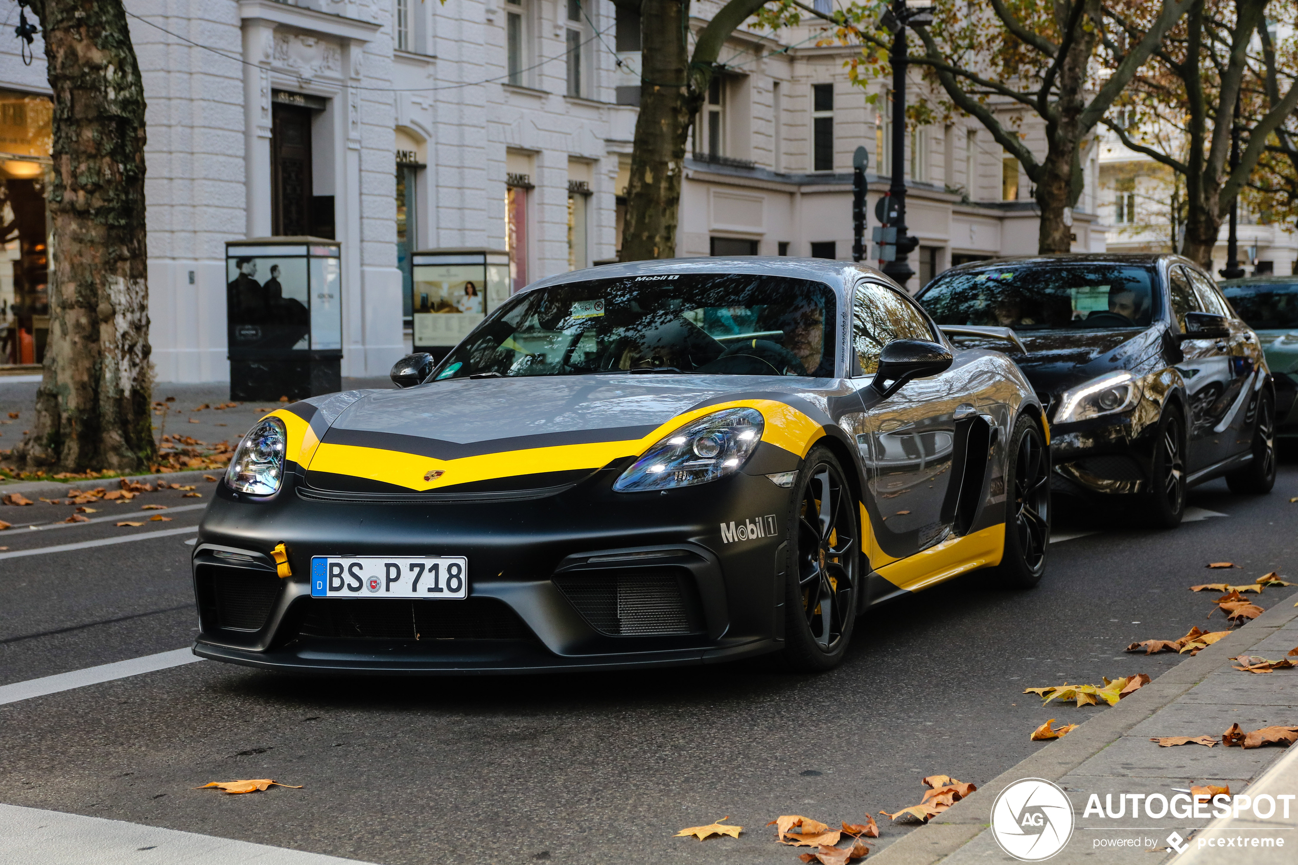 Porsche 718 Cayman GT4