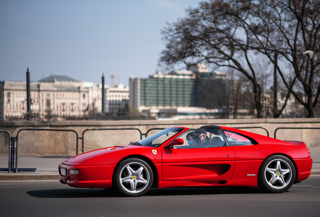 Ferrari F355 GTS