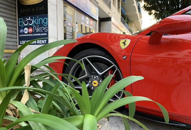 Ferrari F8 Spider