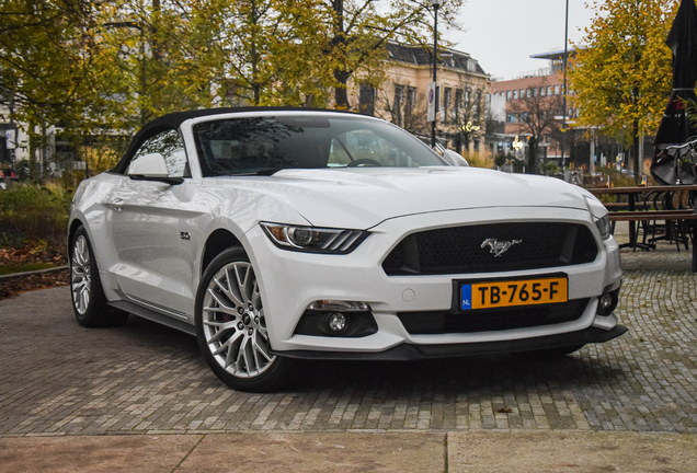 Ford Mustang GT Convertible 2015