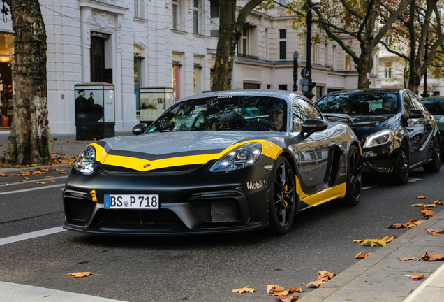 Porsche 718 Cayman GT4