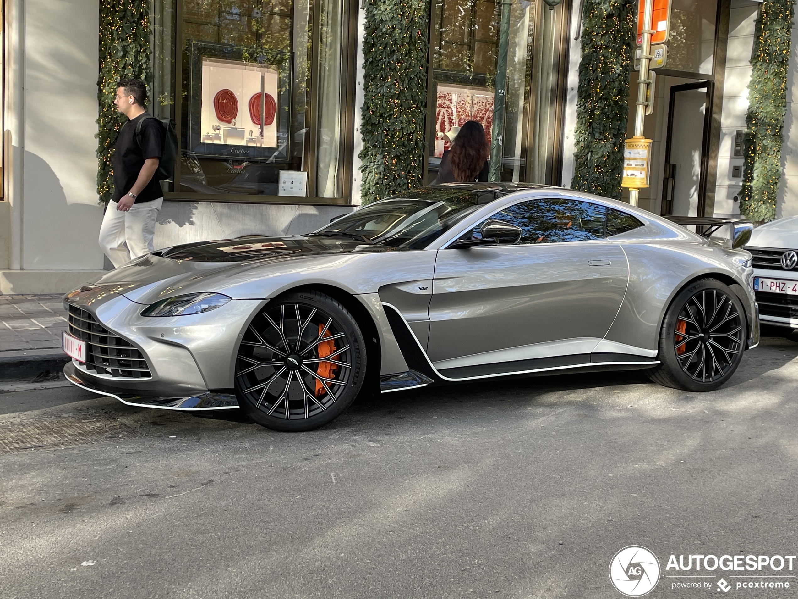 Dit is de eerste Aston Martin V12 Vantage van België