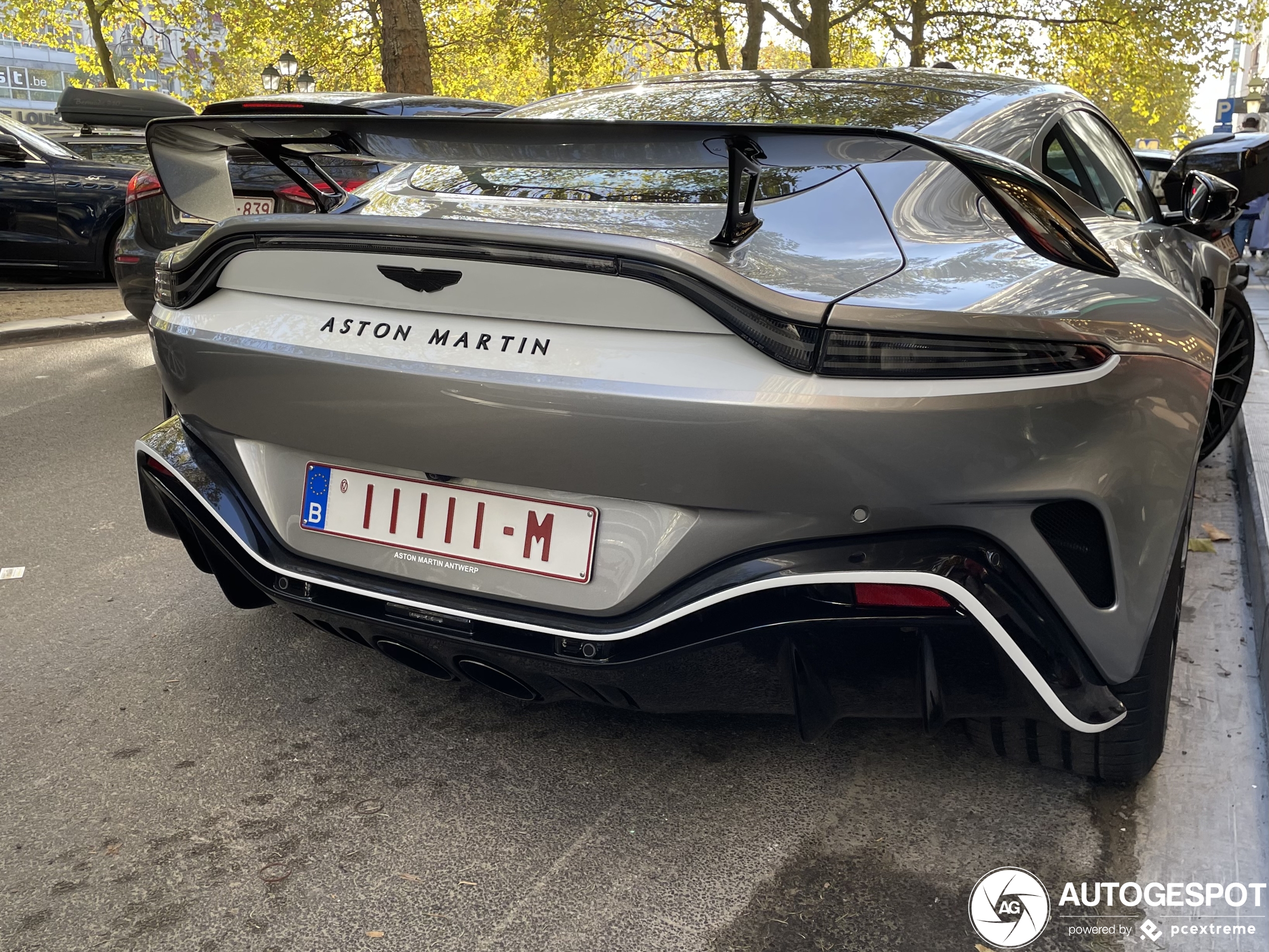 Dit is de eerste Aston Martin V12 Vantage van België