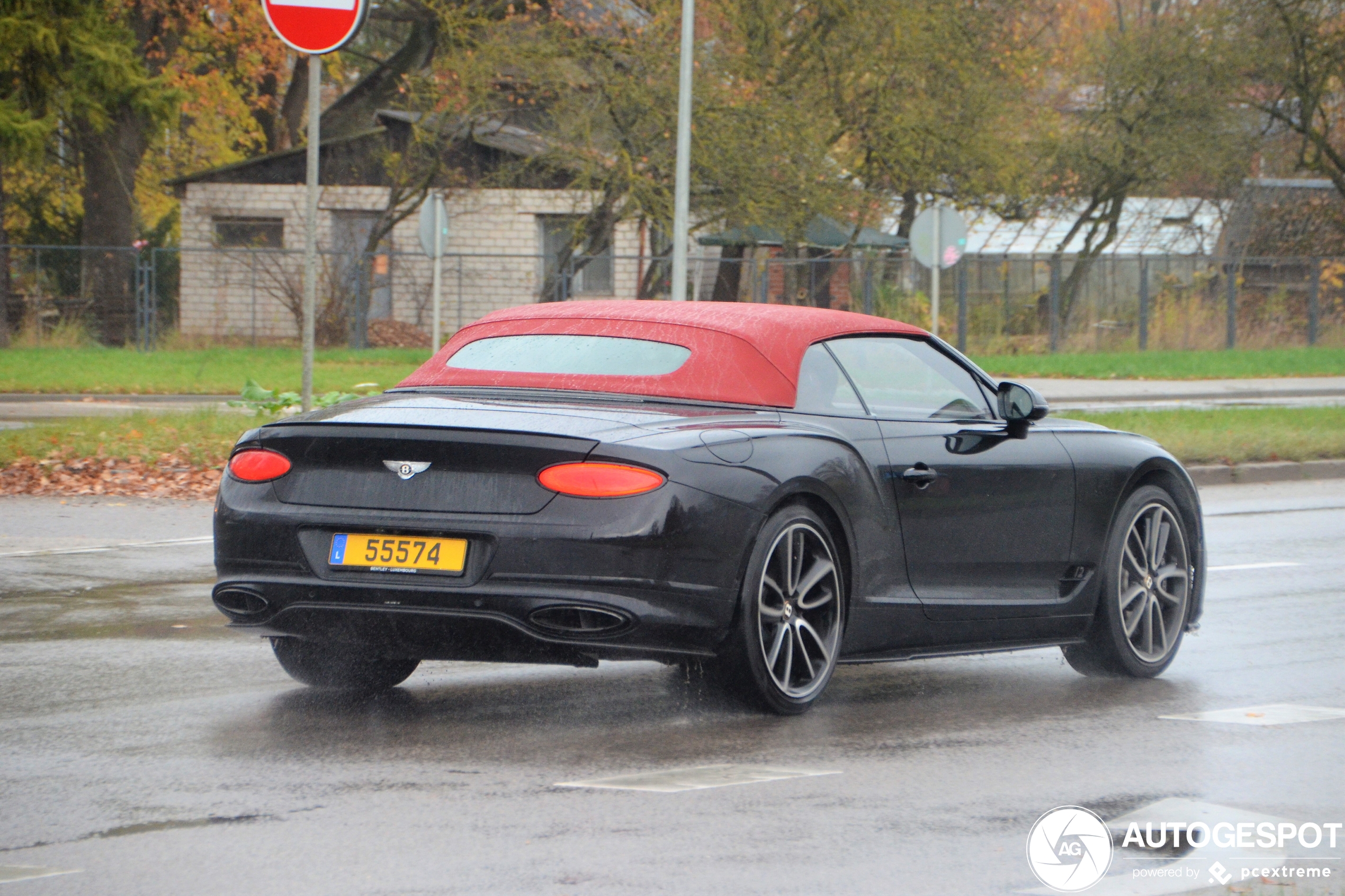 Bentley Continental GTC 2019