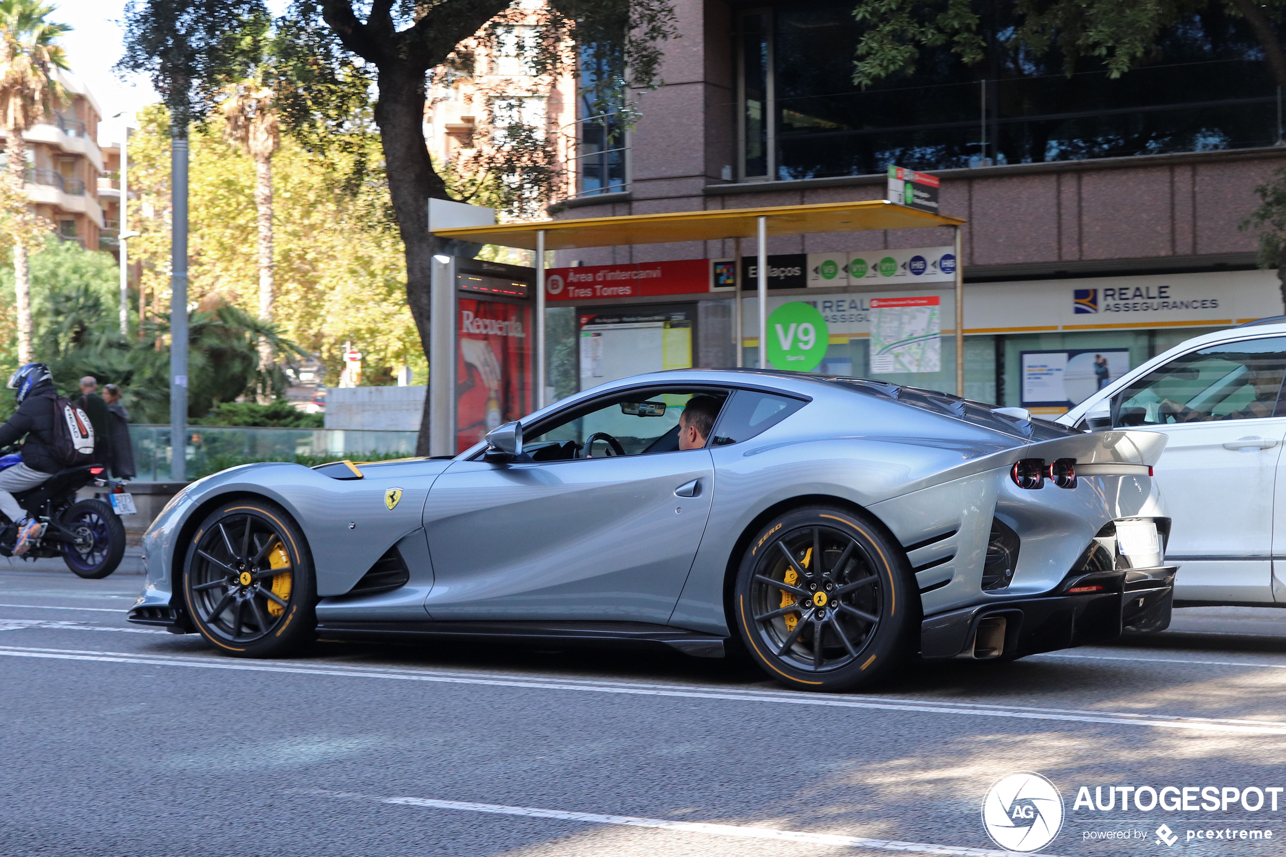 Ferrari 812 Competizione - 12 November 2022 - Autogespot