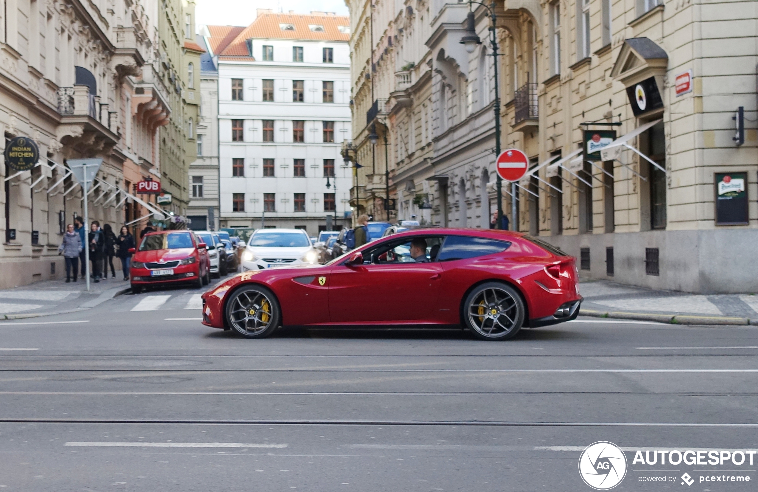 Ferrari FF