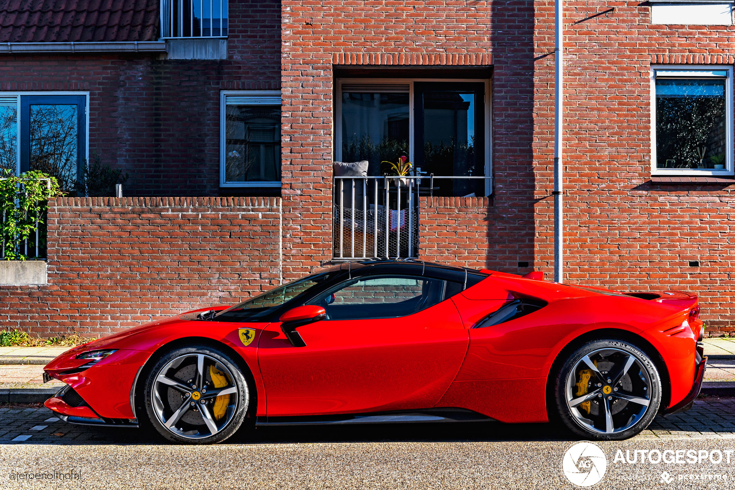 Ferrari SF90 Spider