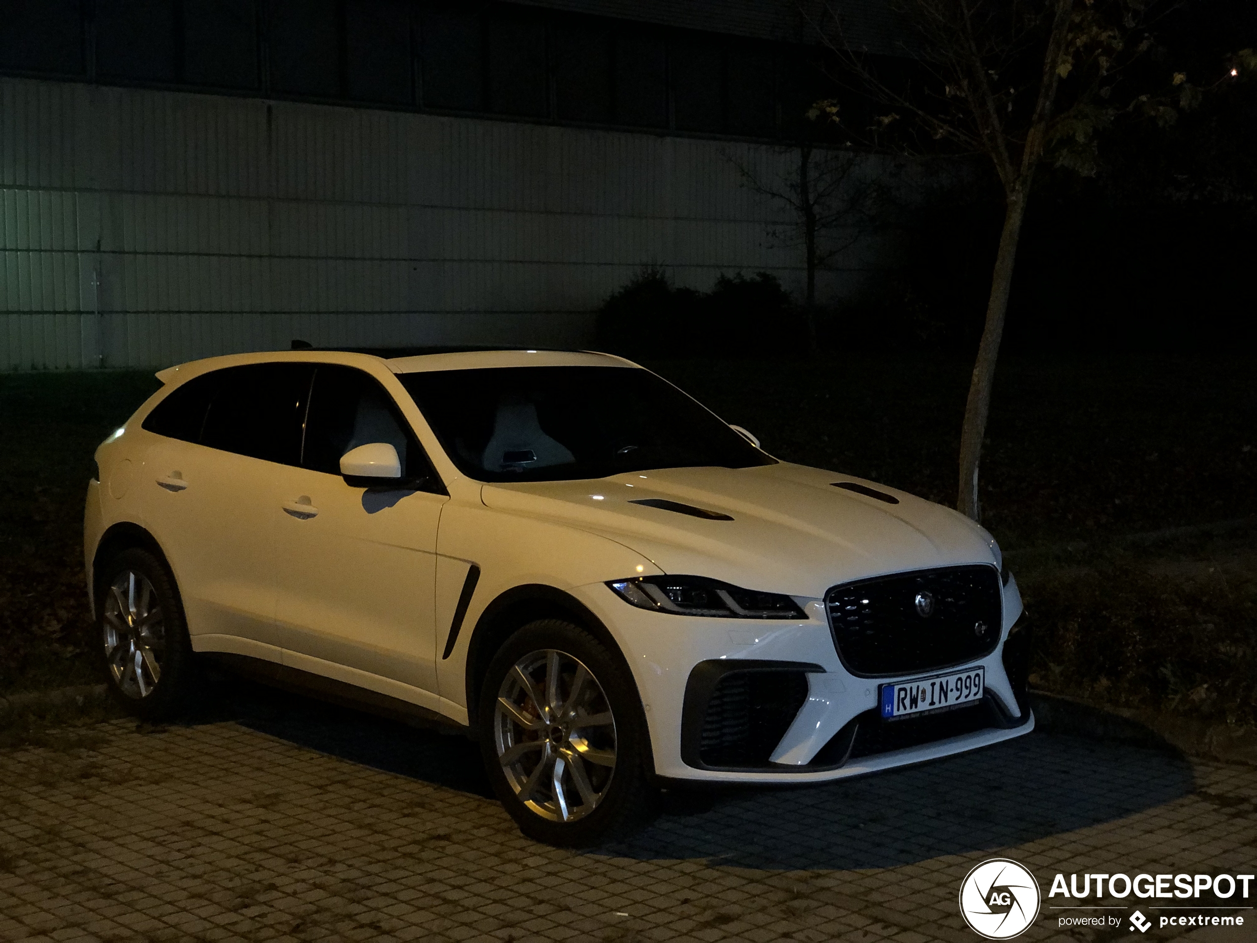 Jaguar F-PACE SVR 2021