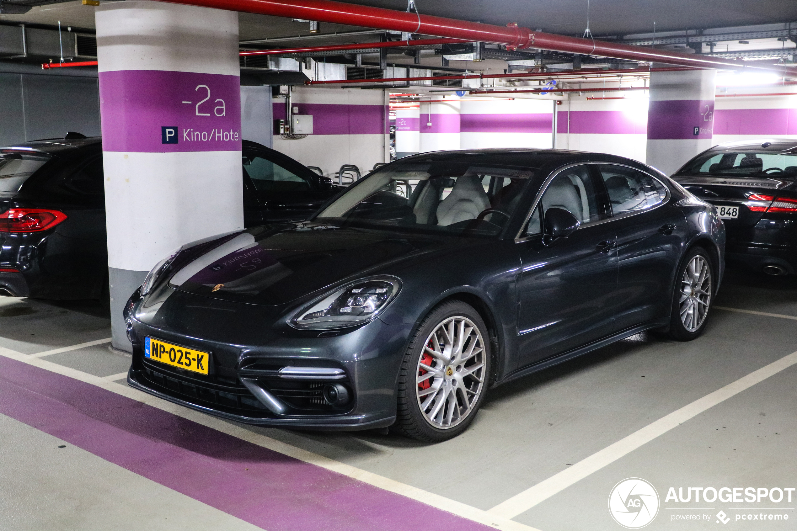 Porsche 971 Panamera Turbo