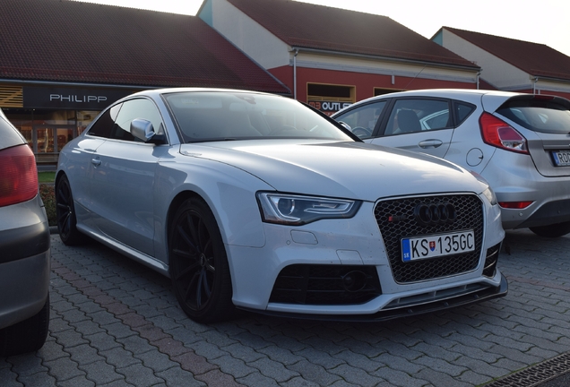 Audi RS5 B8 2012