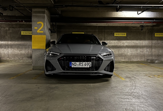 Audi RS6 Avant C8