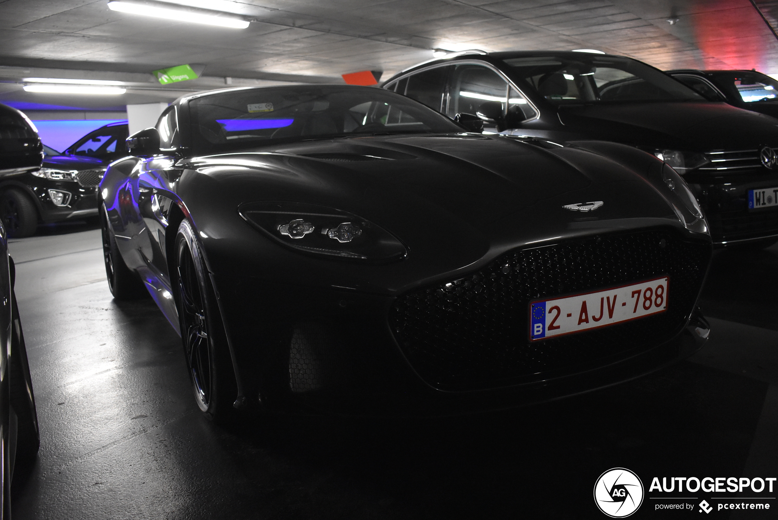 Aston Martin DBS Superleggera Volante