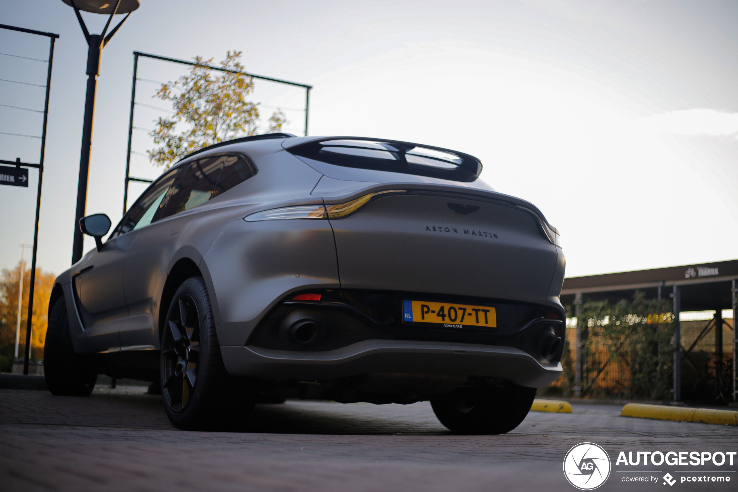 Aston Martin DBX