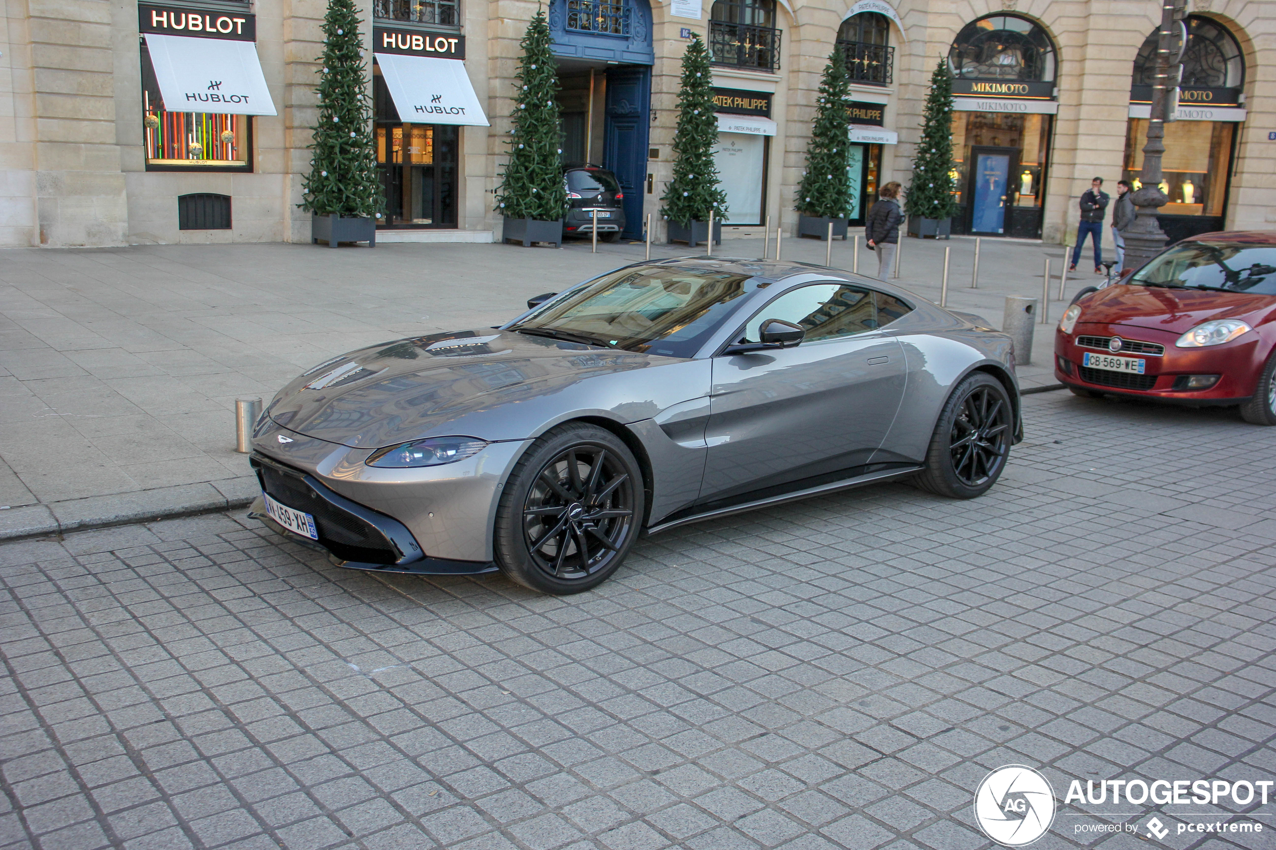 Aston Martin V8 Vantage 2018