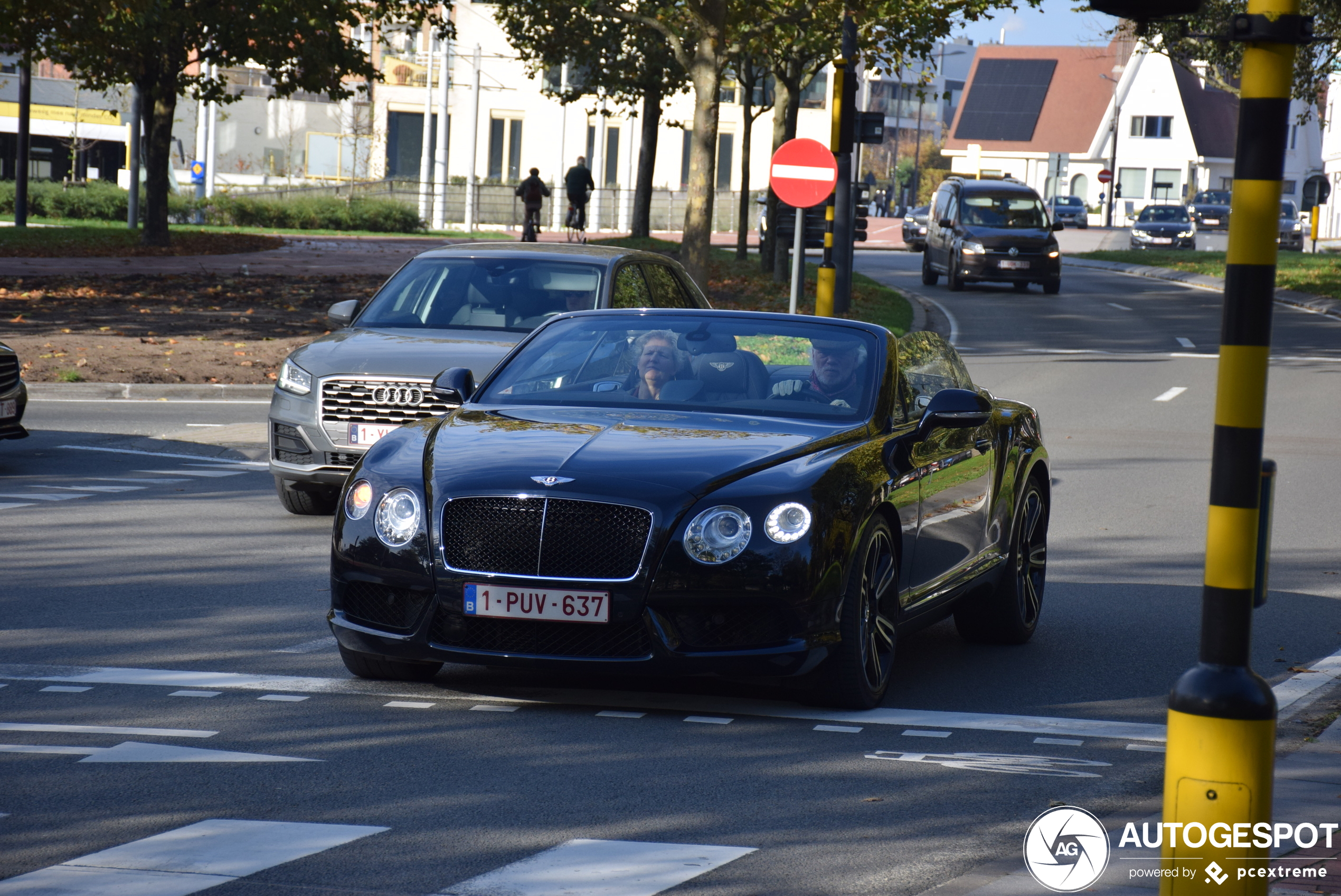 Bentley Continental GTC V8